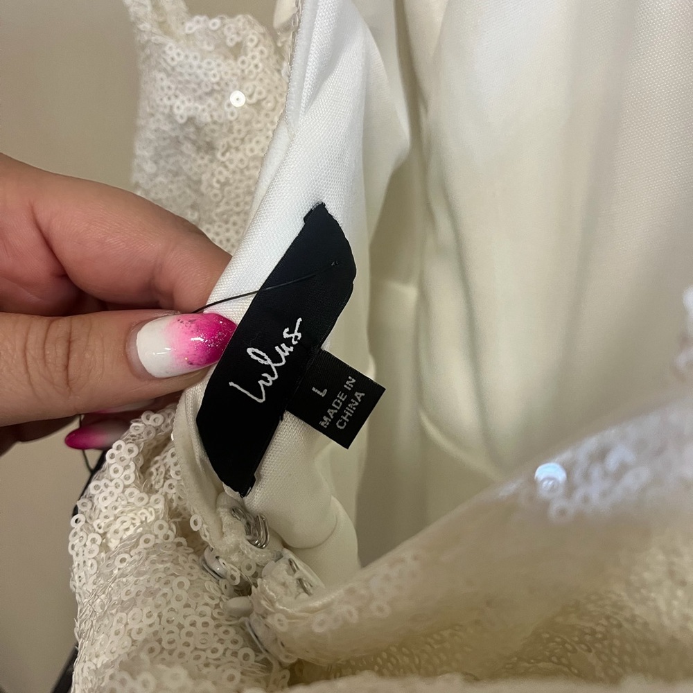 Lulu’s- NWT White Sequin Jumpsuit- Large - Picture 4 of 4